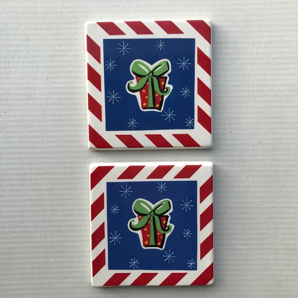 A Pair Of Christmas Present Trivets/Ceramic Tiles 6” - Picture 2 of 7